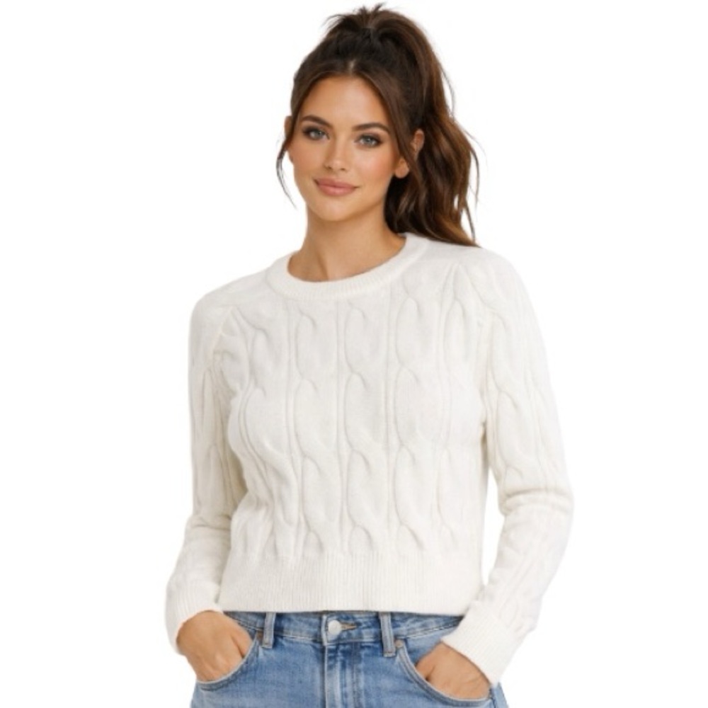 NWT Vigoss Women's Cable Knit Sweater